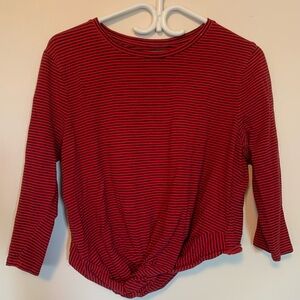 🌼TEES AND TANKS 3 FOR 25$🌼 Suzy Shier Long Sleeve Tee